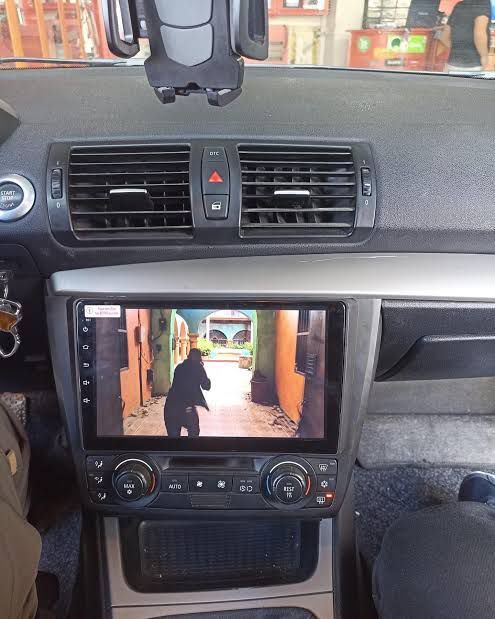 BMW 1 SERİSİ 2004-2012 4 GB RAM 64 GB HAFIZA Multimedya