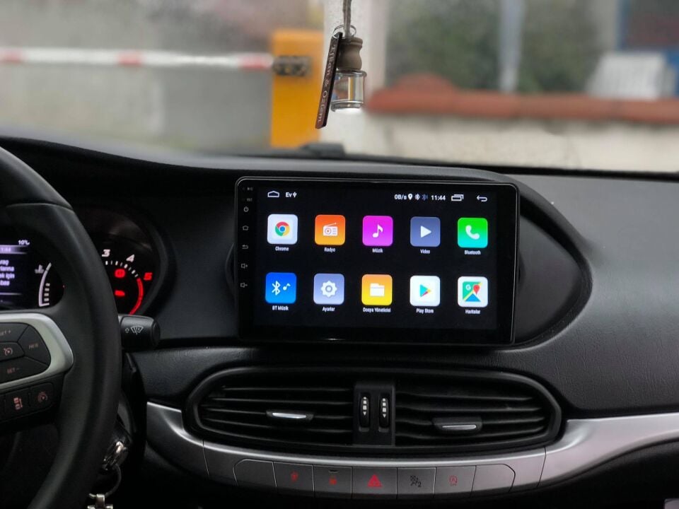 FİAT EGEA 9 INCH 4 GB RAM 64 GB HAFIZA MULTİMEDYA CARPLAY