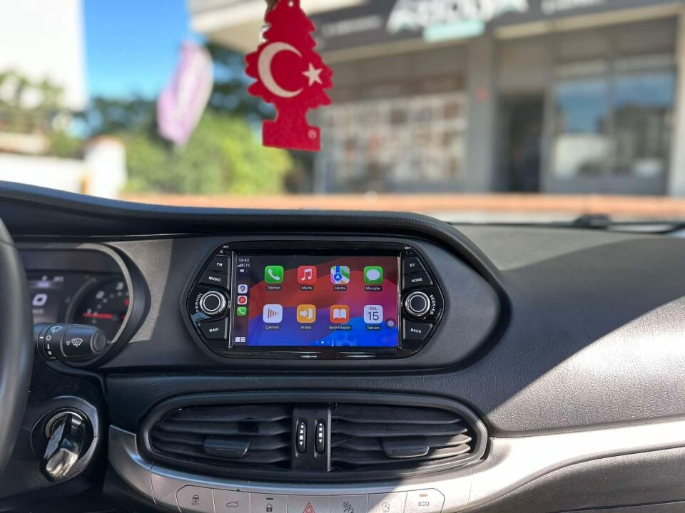 FİAT EGEA 7 INCH 4 GB RAM 64 GB HAFIZA MULTİMEDYA CARPLAY