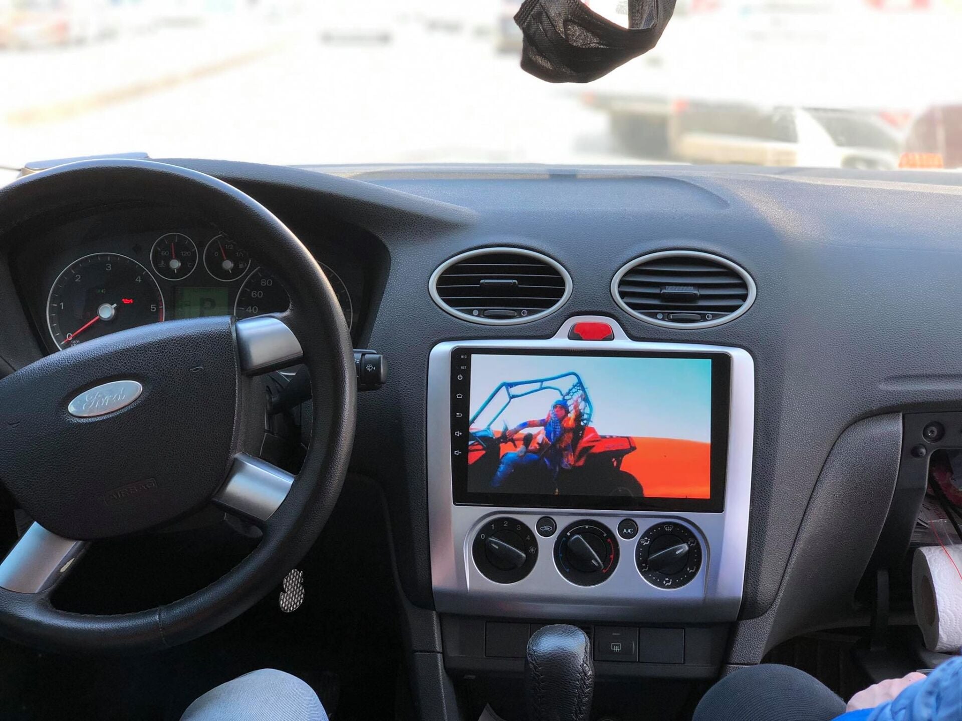 FORD FOCUS 2 DİJİTAL VE MANUEL KLİMALI   9 INCH 4 GB