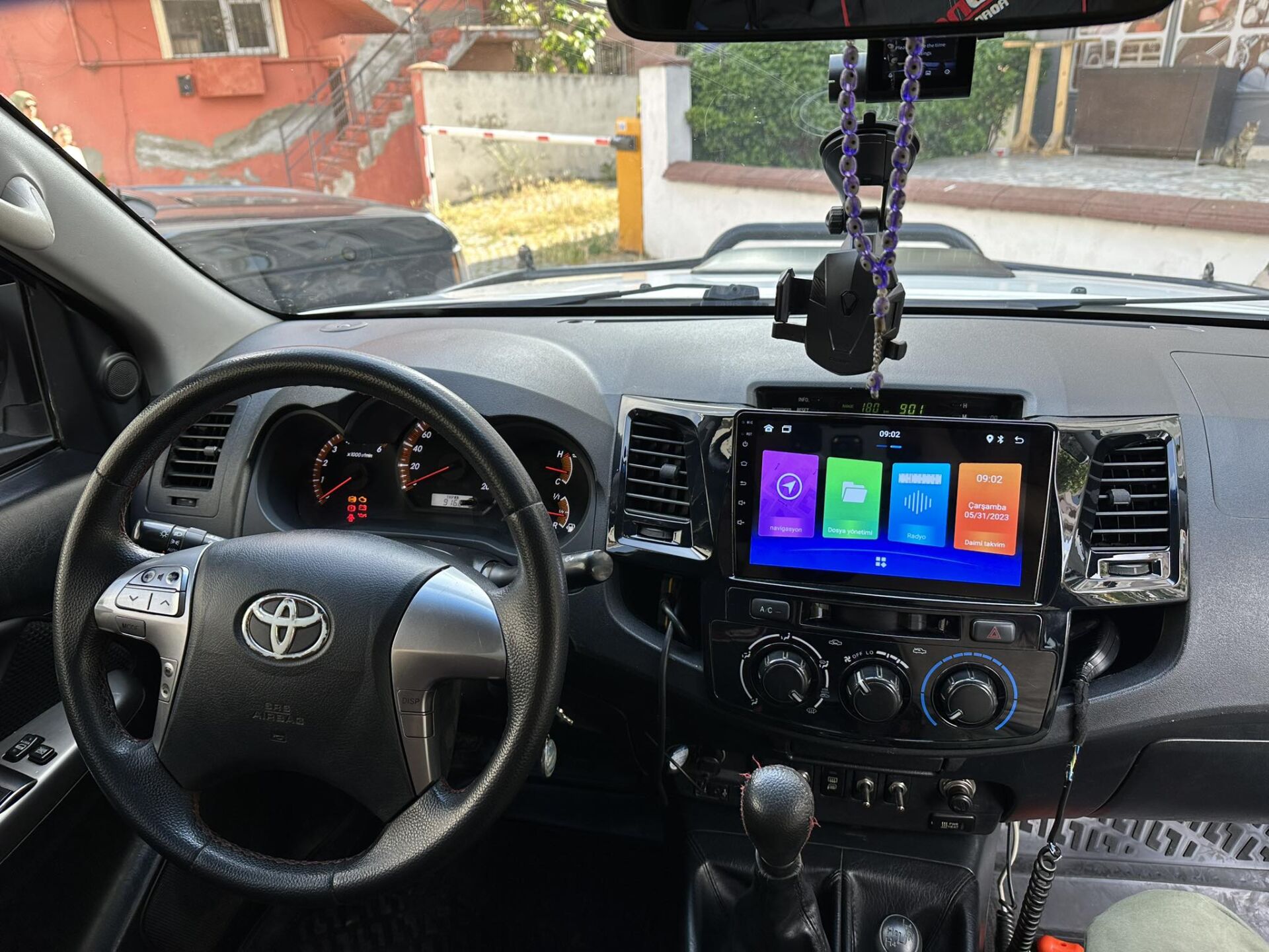TOYOTA HİLLUX