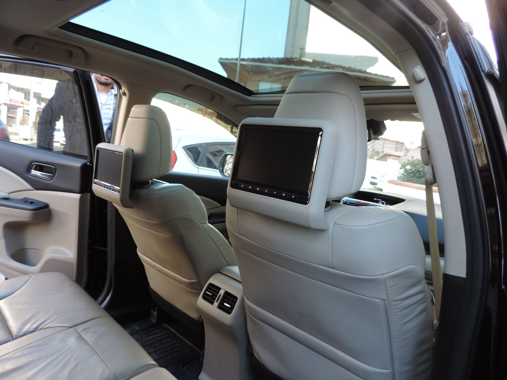 DVD USB SD KART 9'' KAFALIK MONİTÖRÜ