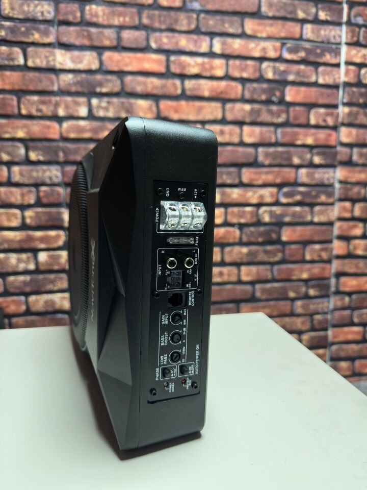 NaviTonex Koltuk altı Aktif Bass  35 cm Pro serisi 300W