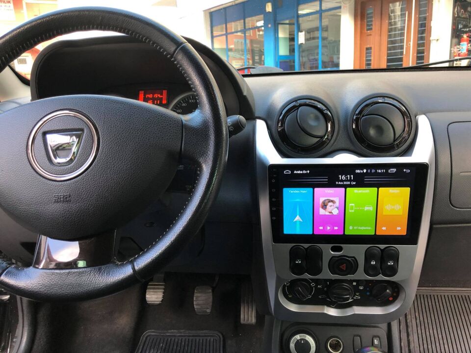 DACİA DUSTER  2010-2013 6GB RAM  128 GB HAFIZA MULTIMEDYA CARPLAY